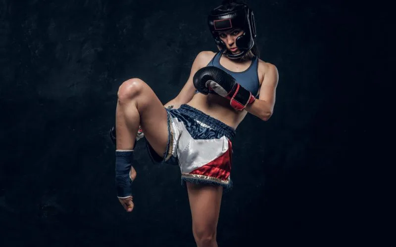 Muay Thai vs Kickboxing Differences & Which is Better For You?